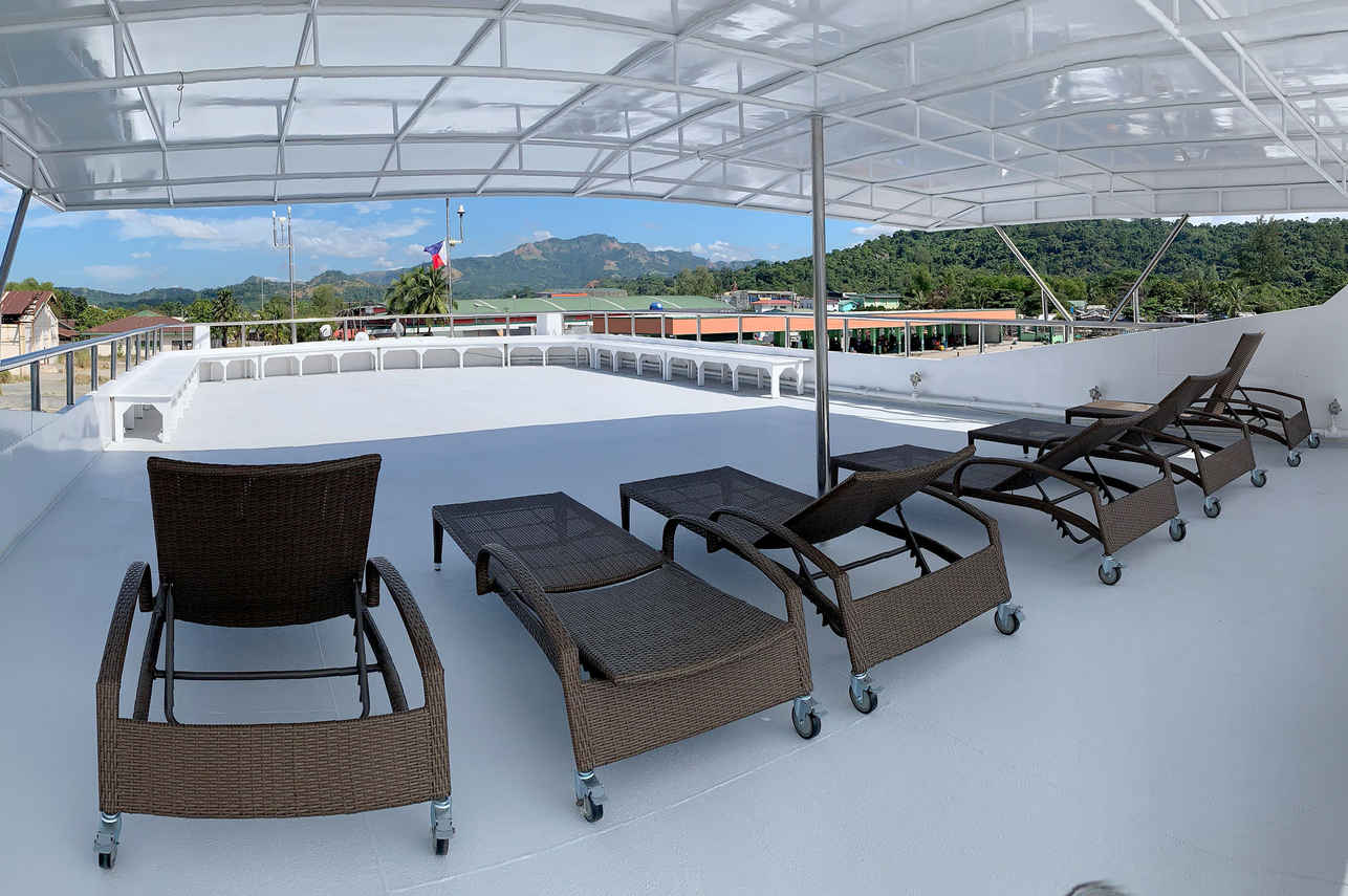 Infiniti Liveaboard