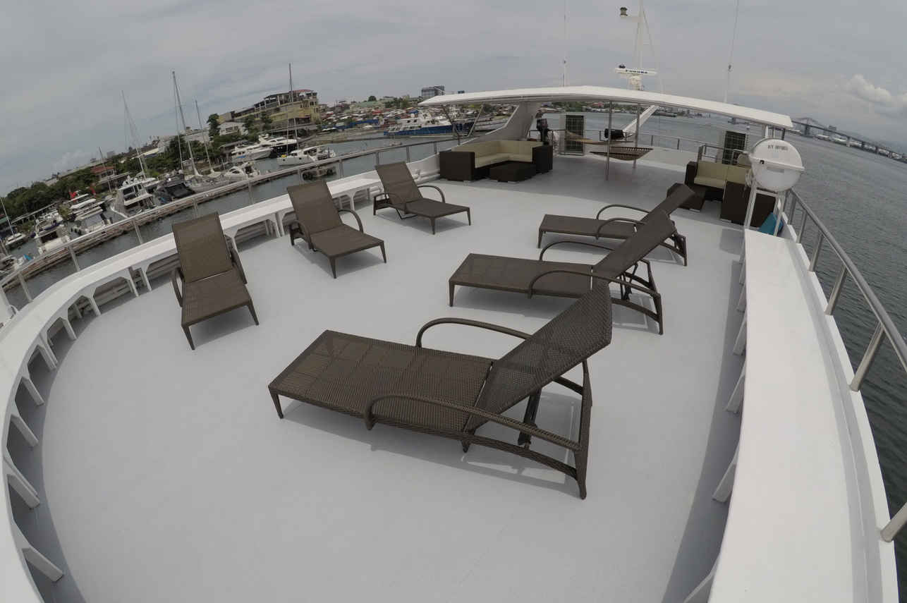 Infiniti Liveaboard