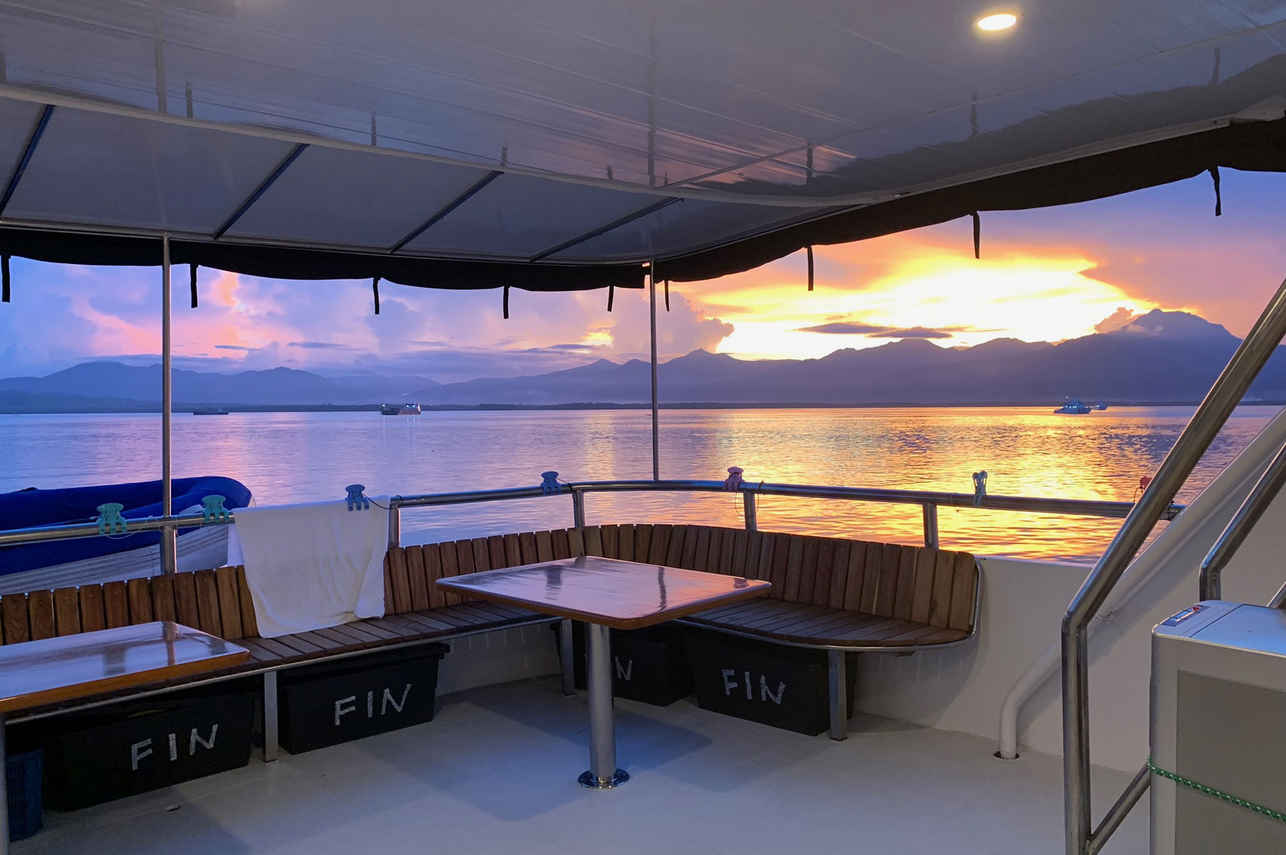 Infiniti Liveaboard
