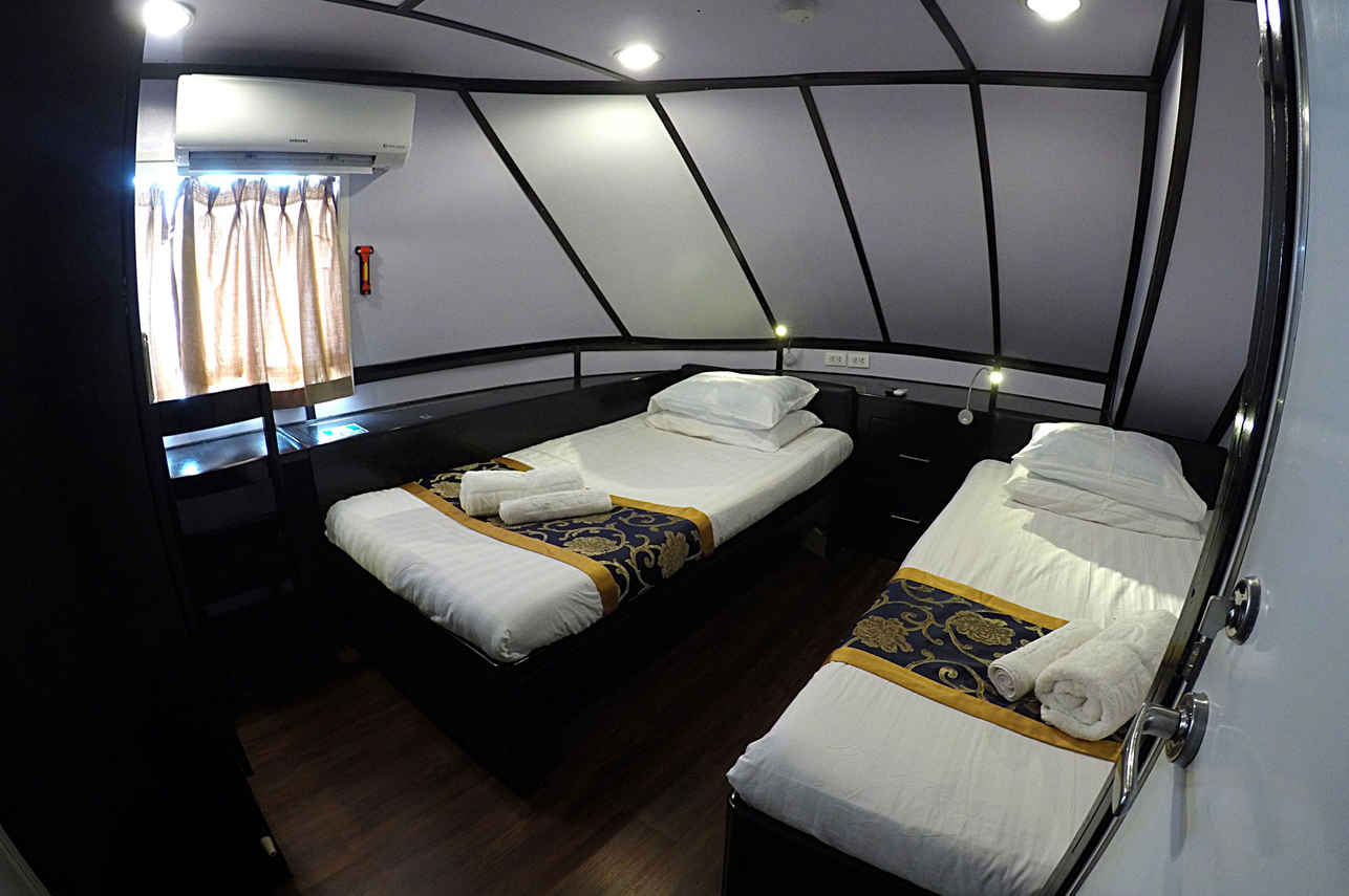 Infiniti Liveaboard