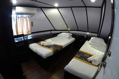 Infiniti Liveaboard