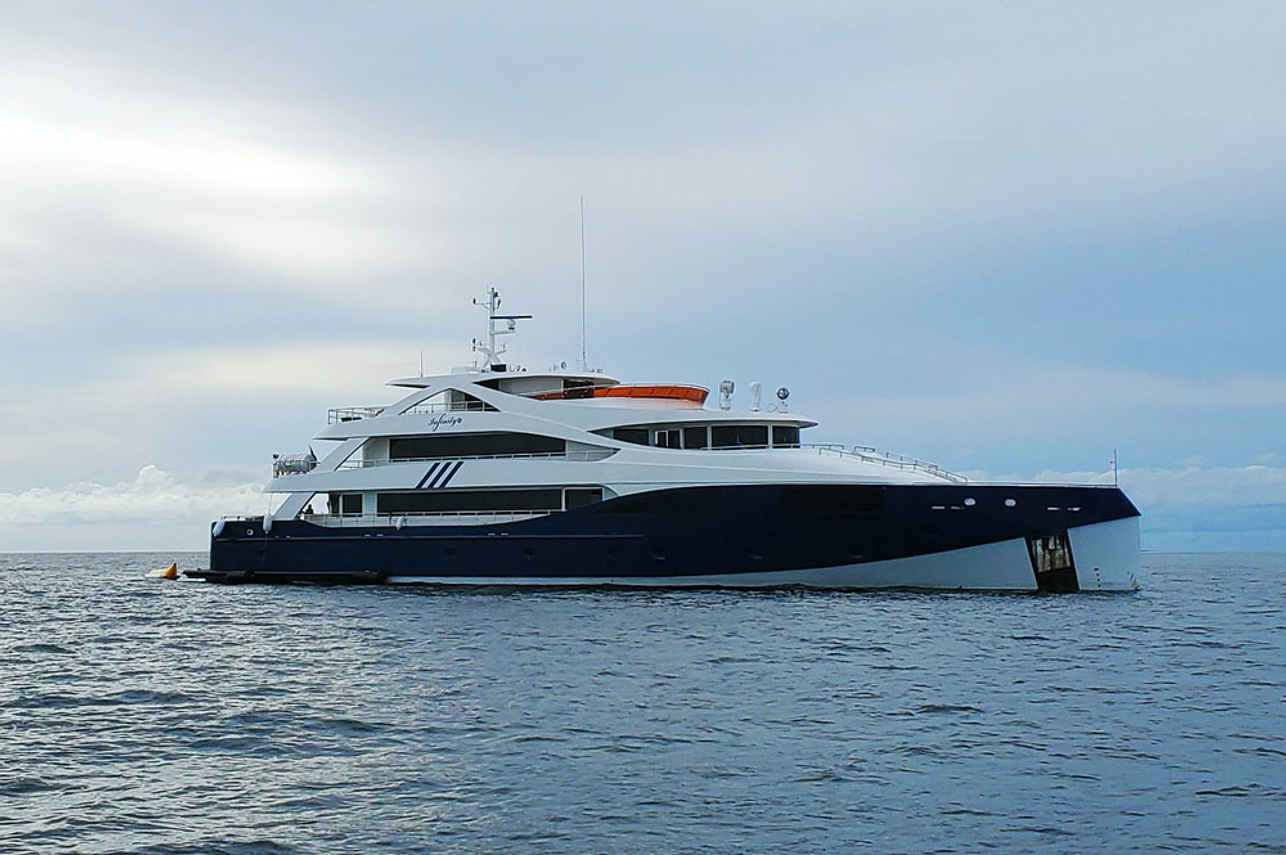 Infinity X Liveaboard