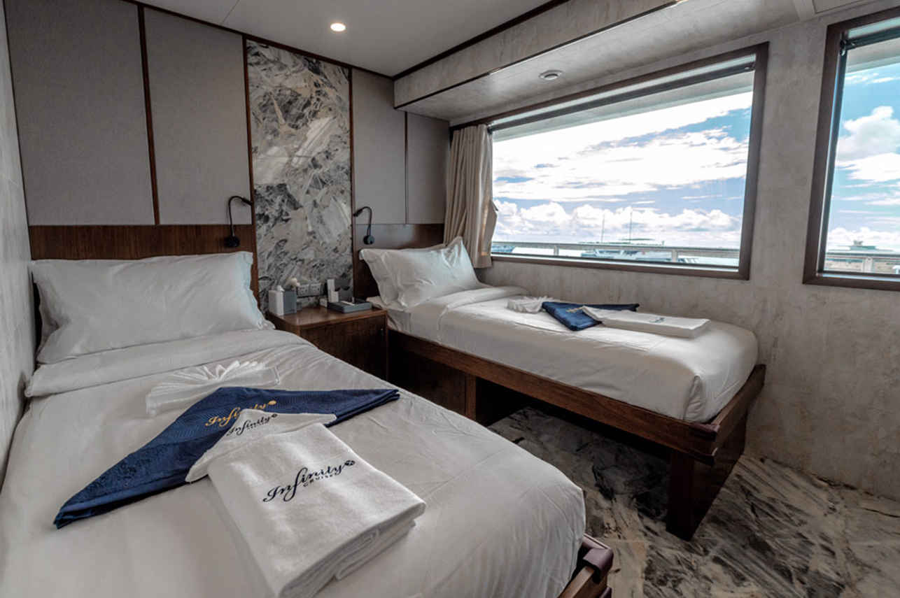 Infinity X Liveaboard