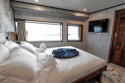 Infinity X Liveaboard