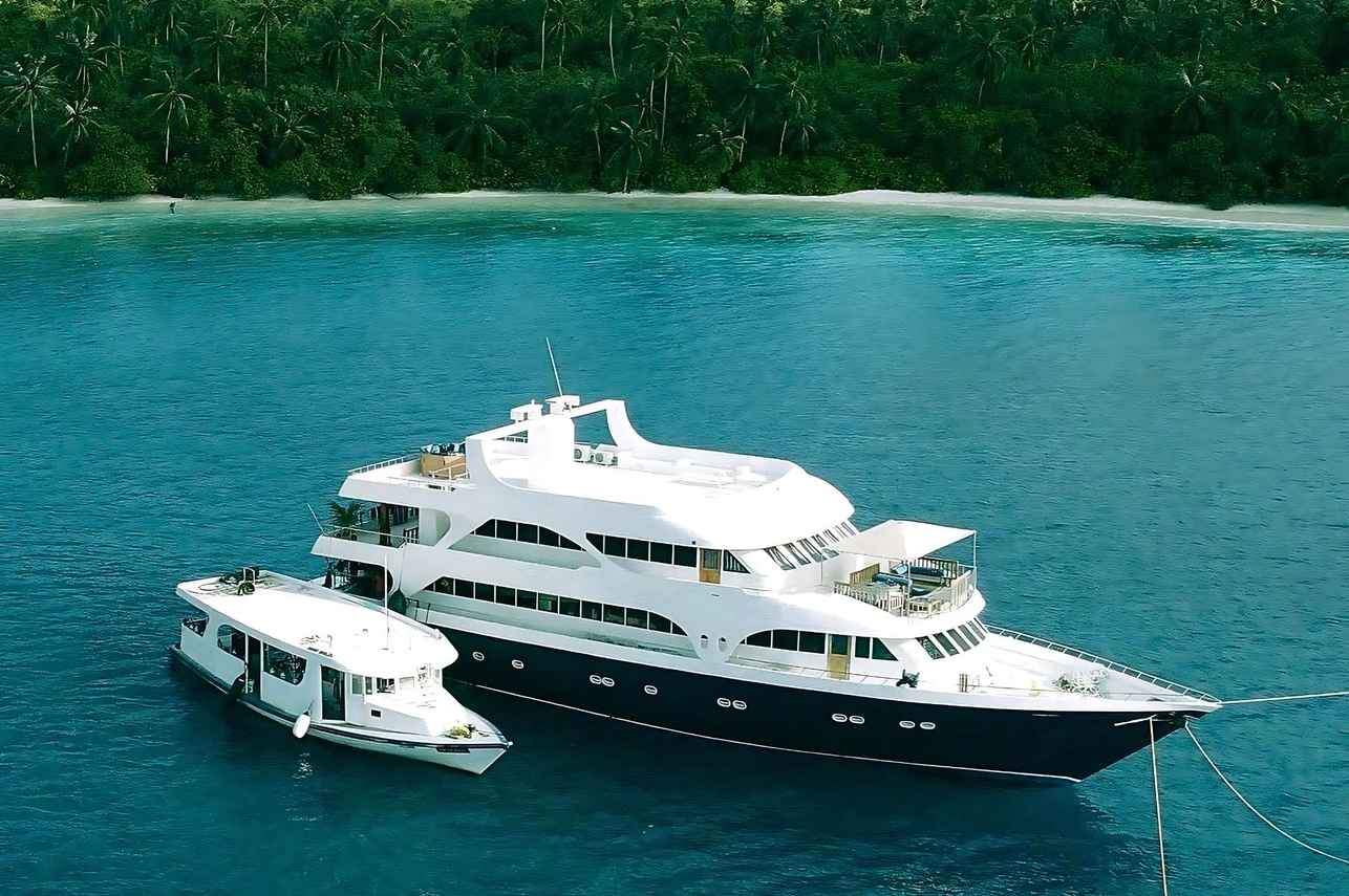 Iruvai Liveaboard
