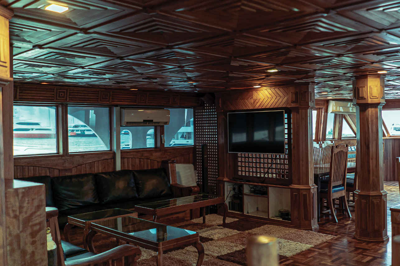 Iruvai Liveaboard