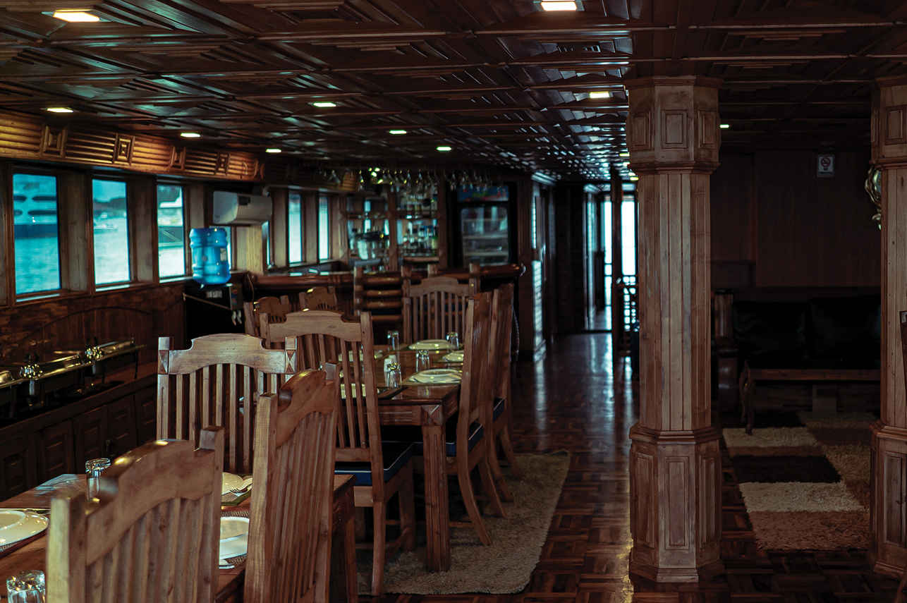 Iruvai Liveaboard
