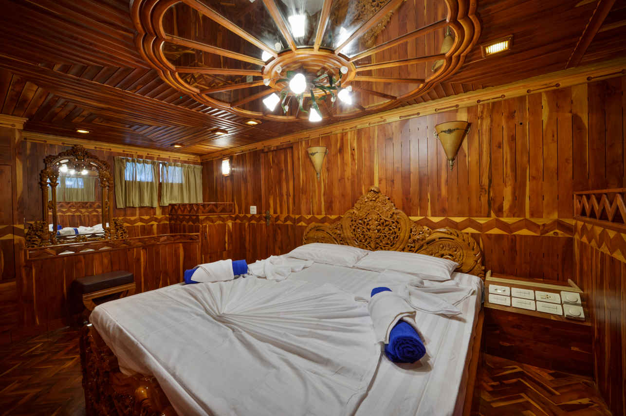 Iruvai Liveaboard