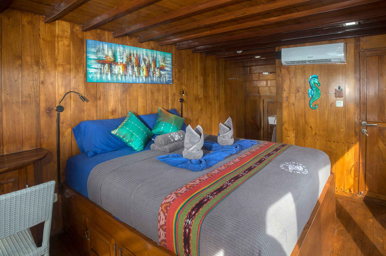 Jelajahi Laut Liveaboard