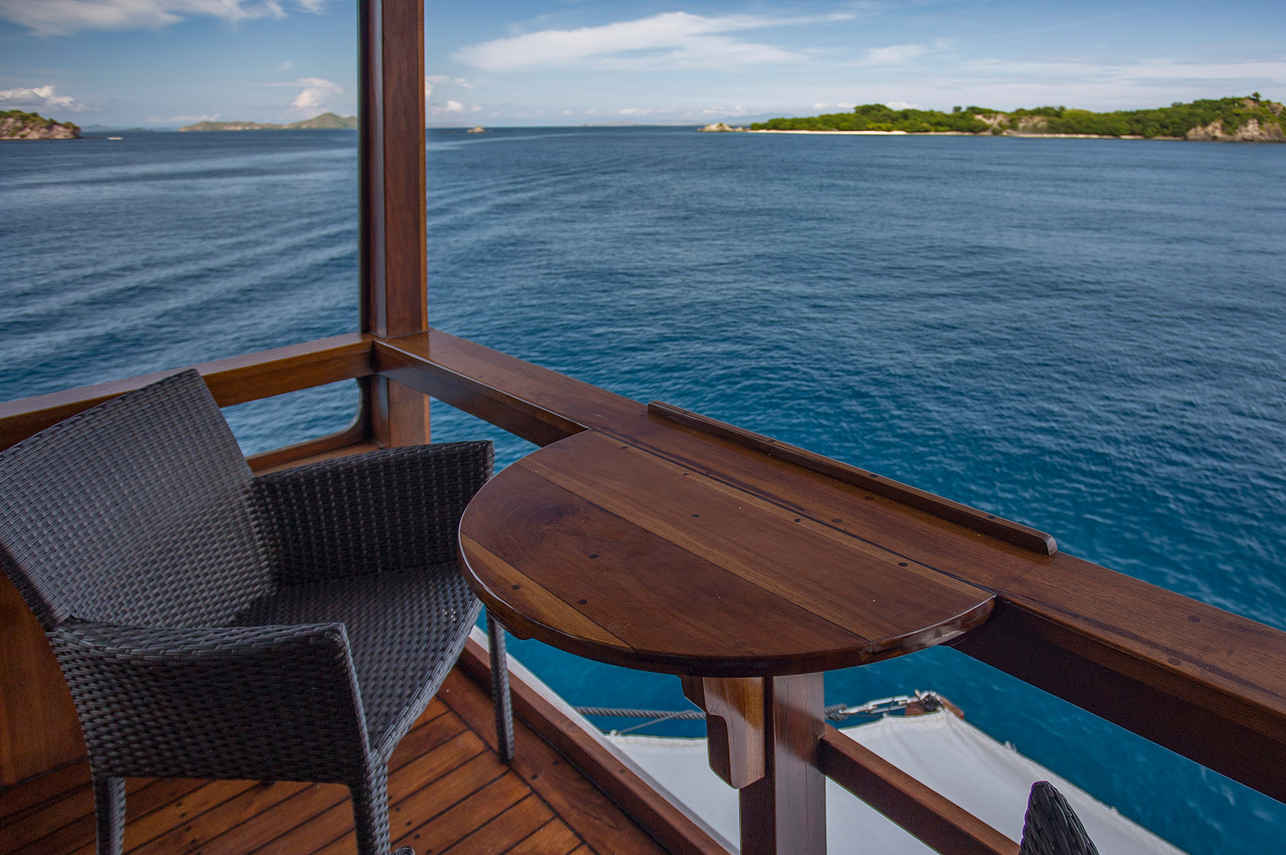 Jelajahi Laut Liveaboard