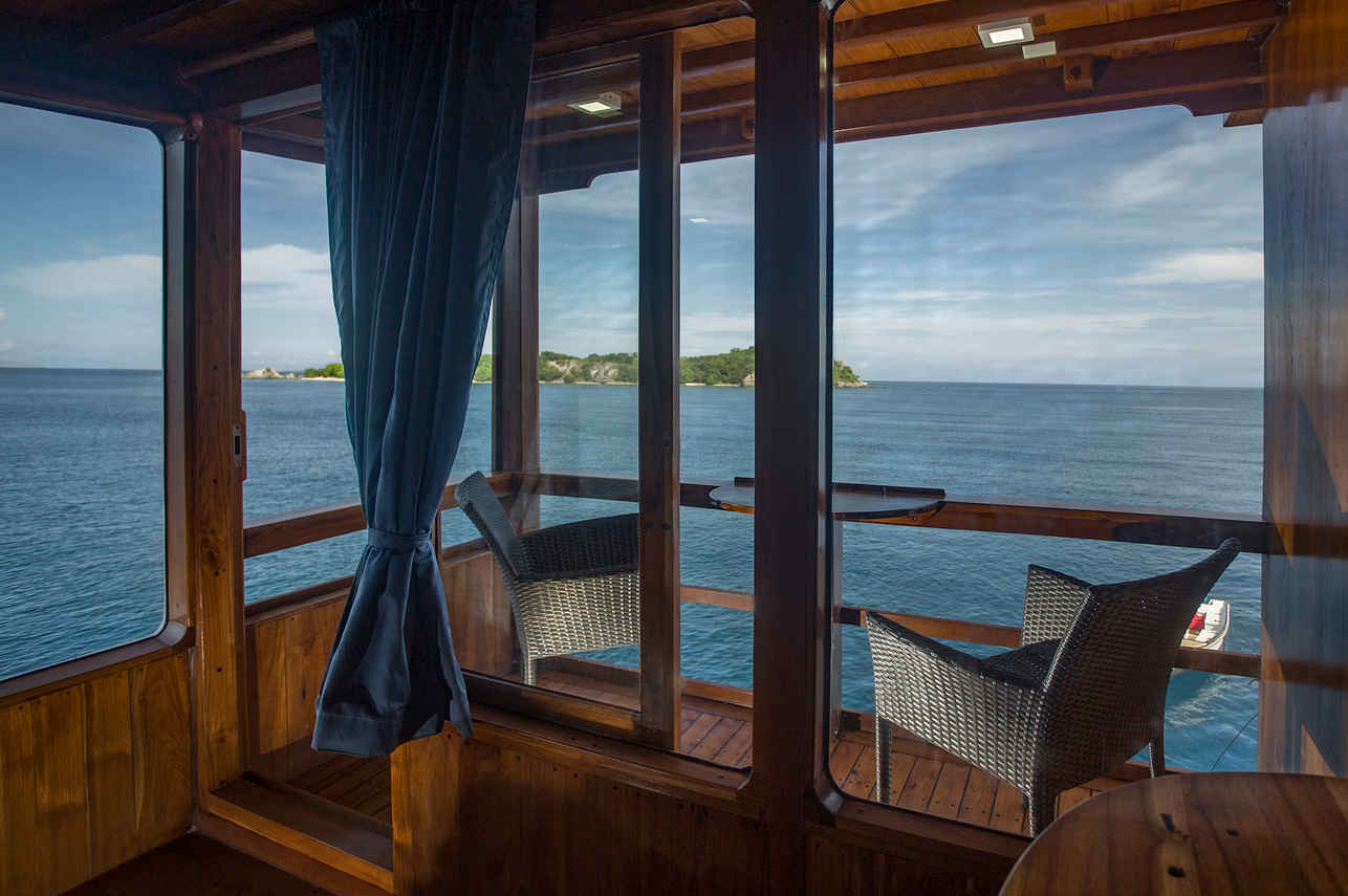 Jelajahi Laut Liveaboard