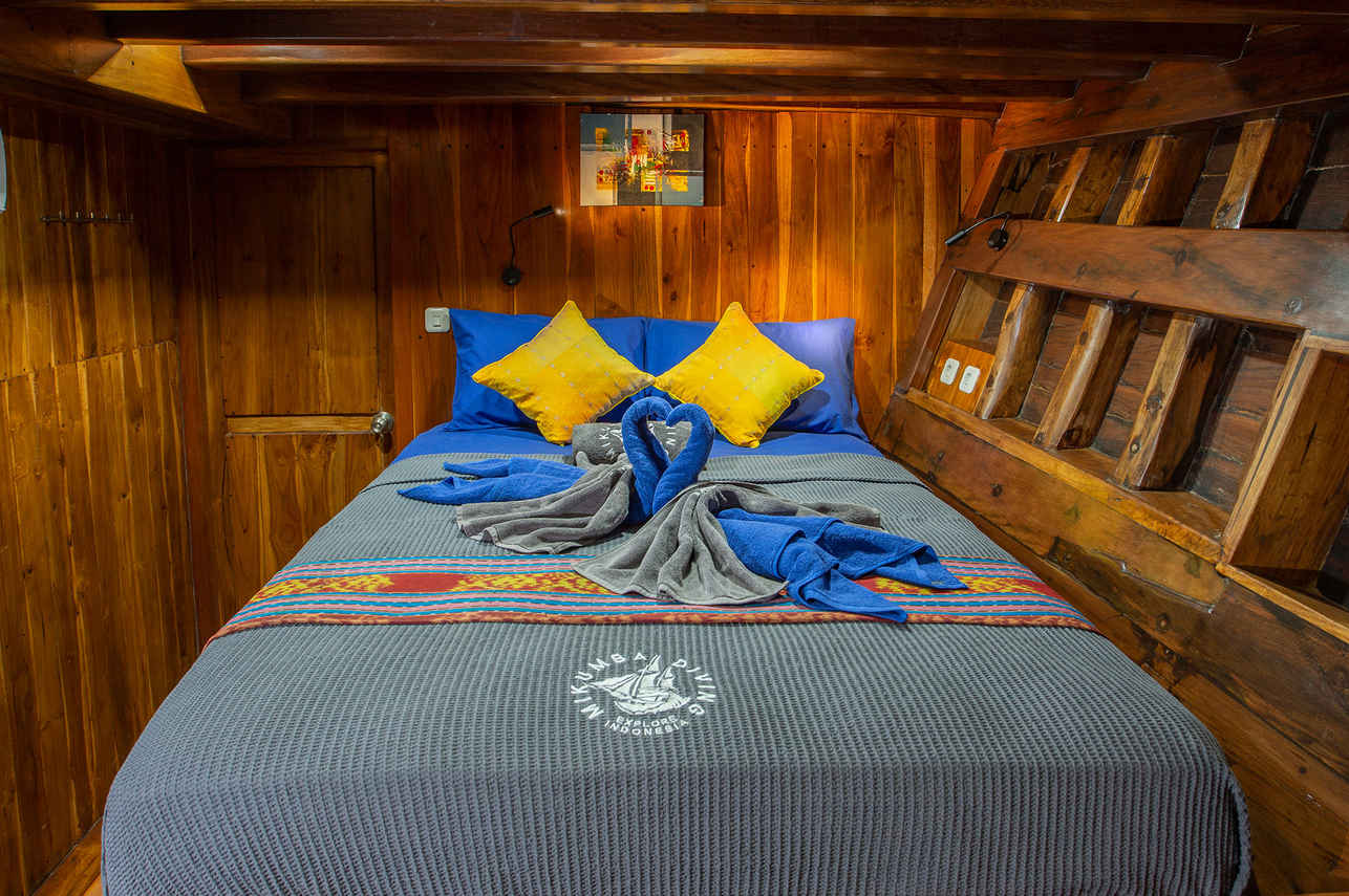Jelajahi Laut Liveaboard