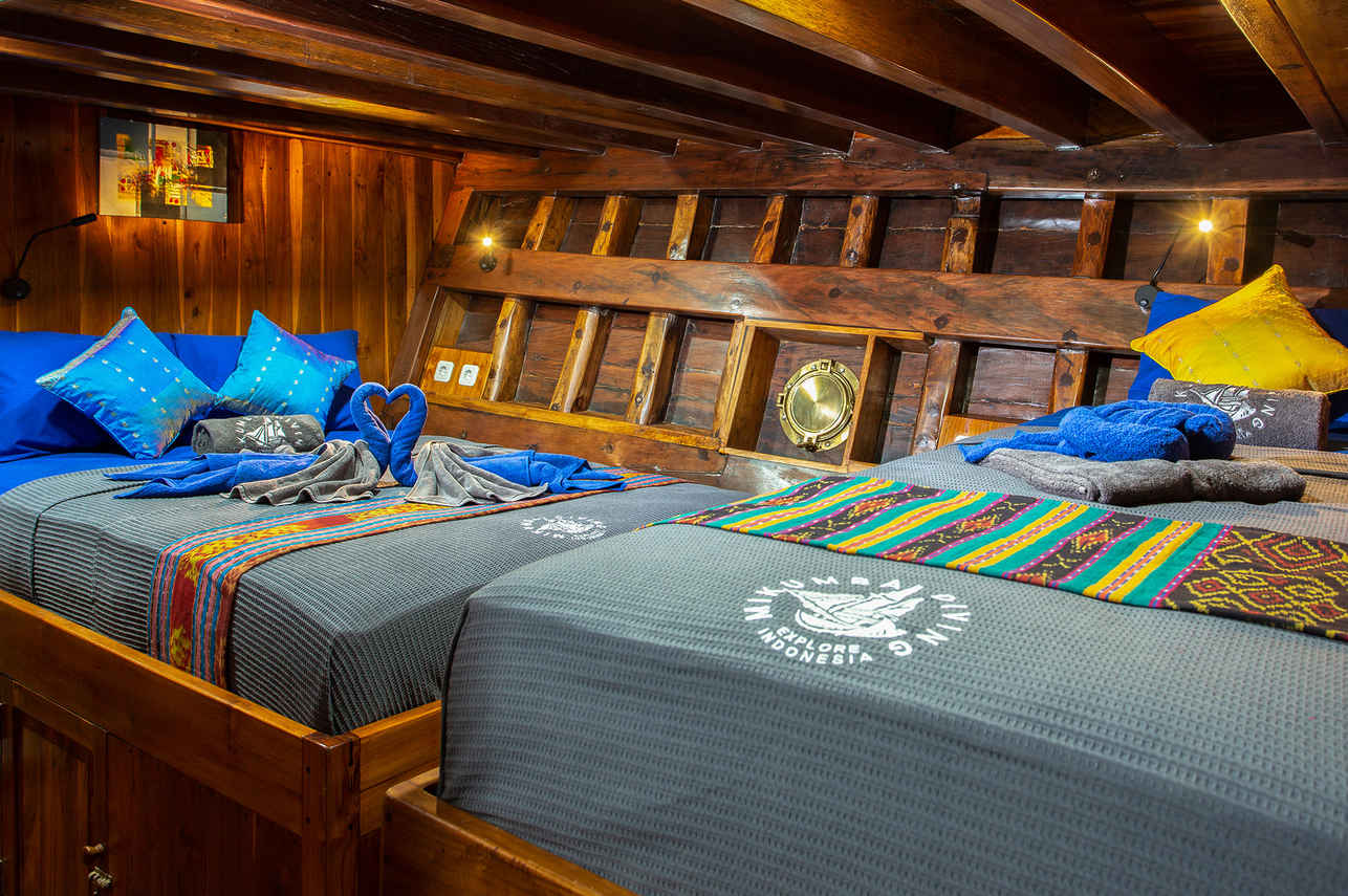 Jelajahi Laut Liveaboard