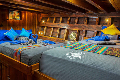Jelajahi Laut Liveaboard