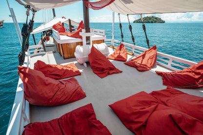 Kira Kira Liveaboard