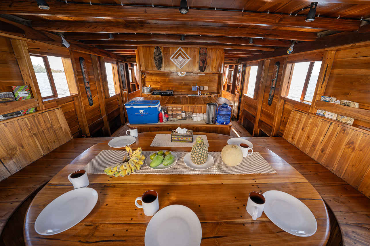 Kira Kira Liveaboard