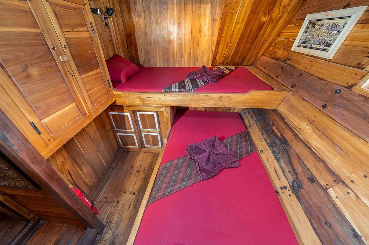 Kira Kira Liveaboard
