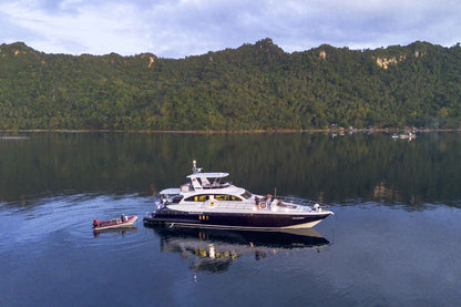 MY Gypsy Liveaboard
