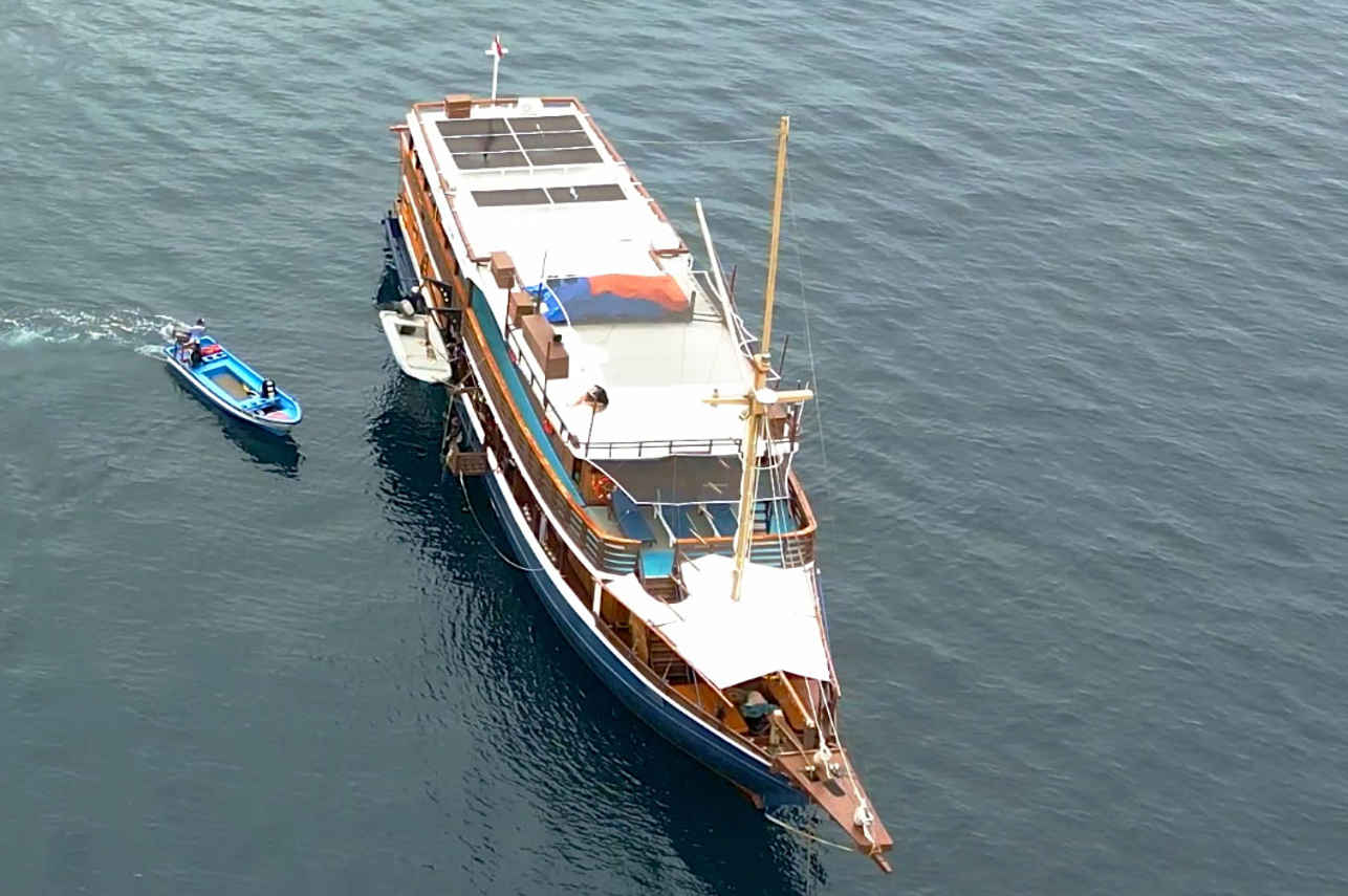 Mari Liveaboard