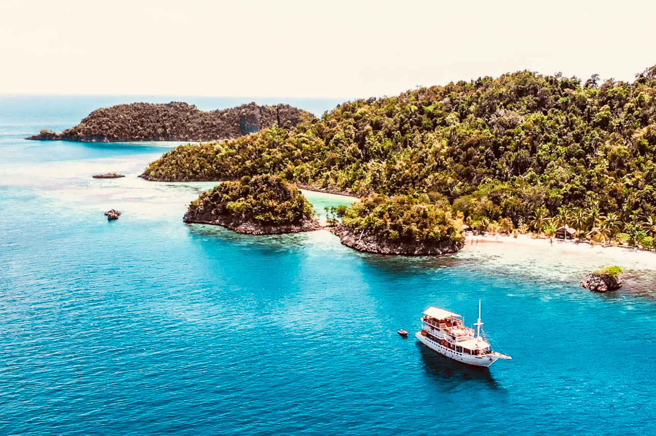 Mikumba Dua Liveaboard