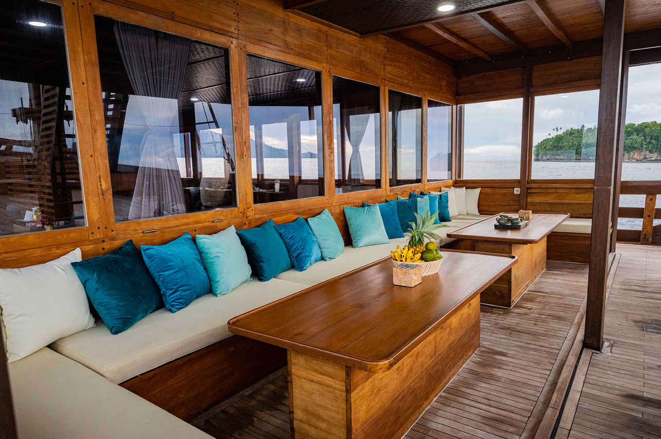 Neptune One Liveaboard