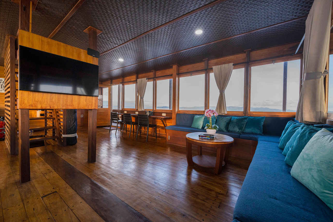Neptune One Liveaboard