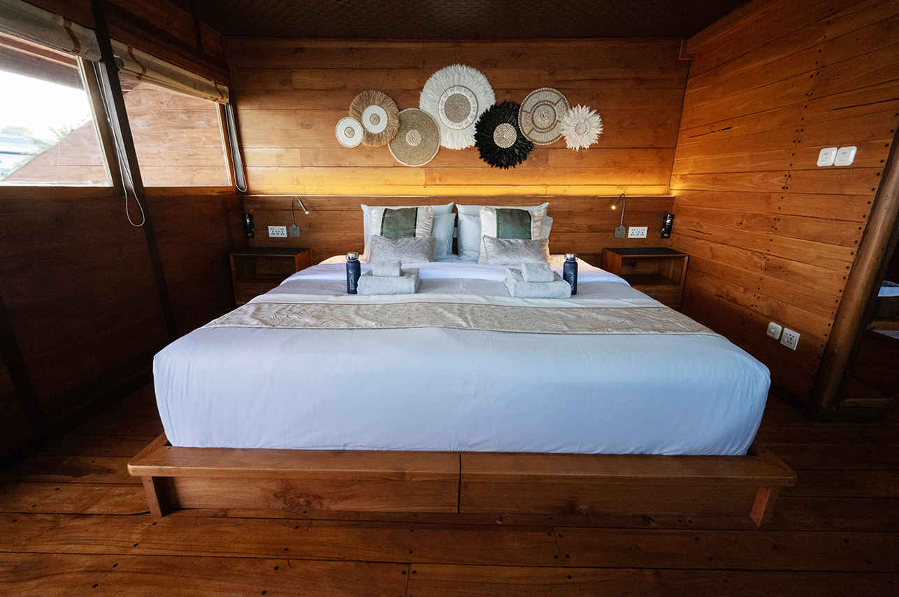 Neptune One Liveaboard