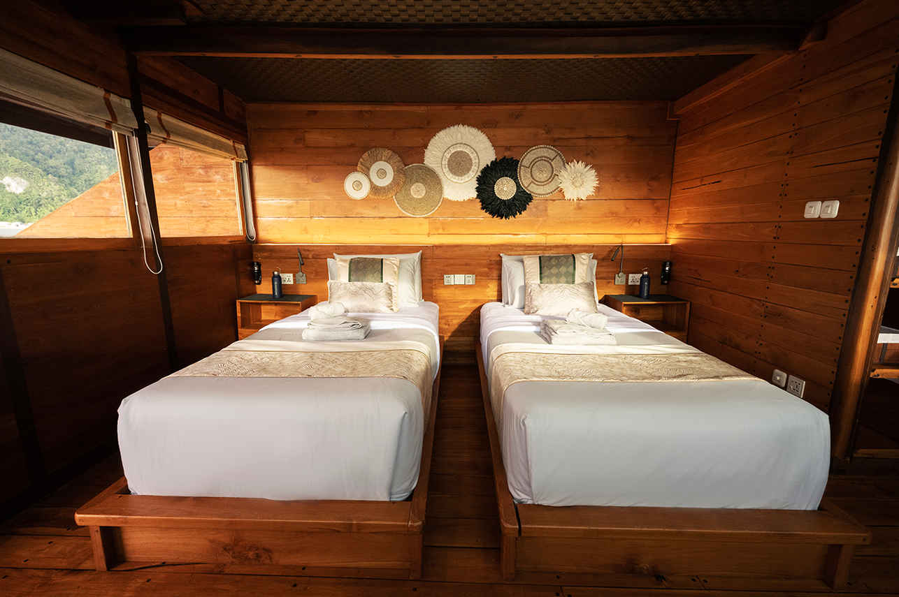 Neptune One Liveaboard