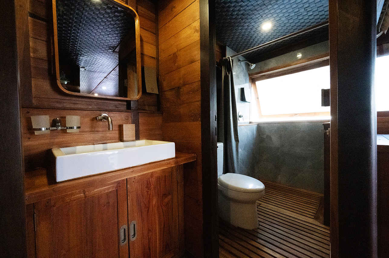 Neptune One Liveaboard