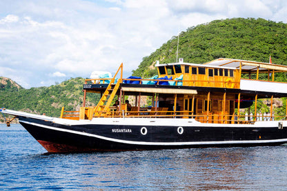 Nusantara Liveaboard