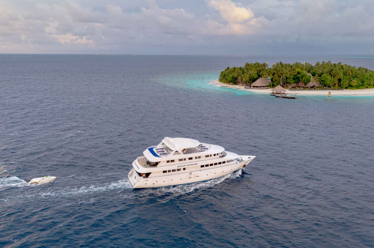 Ocean Sapphire Liveaboard Image