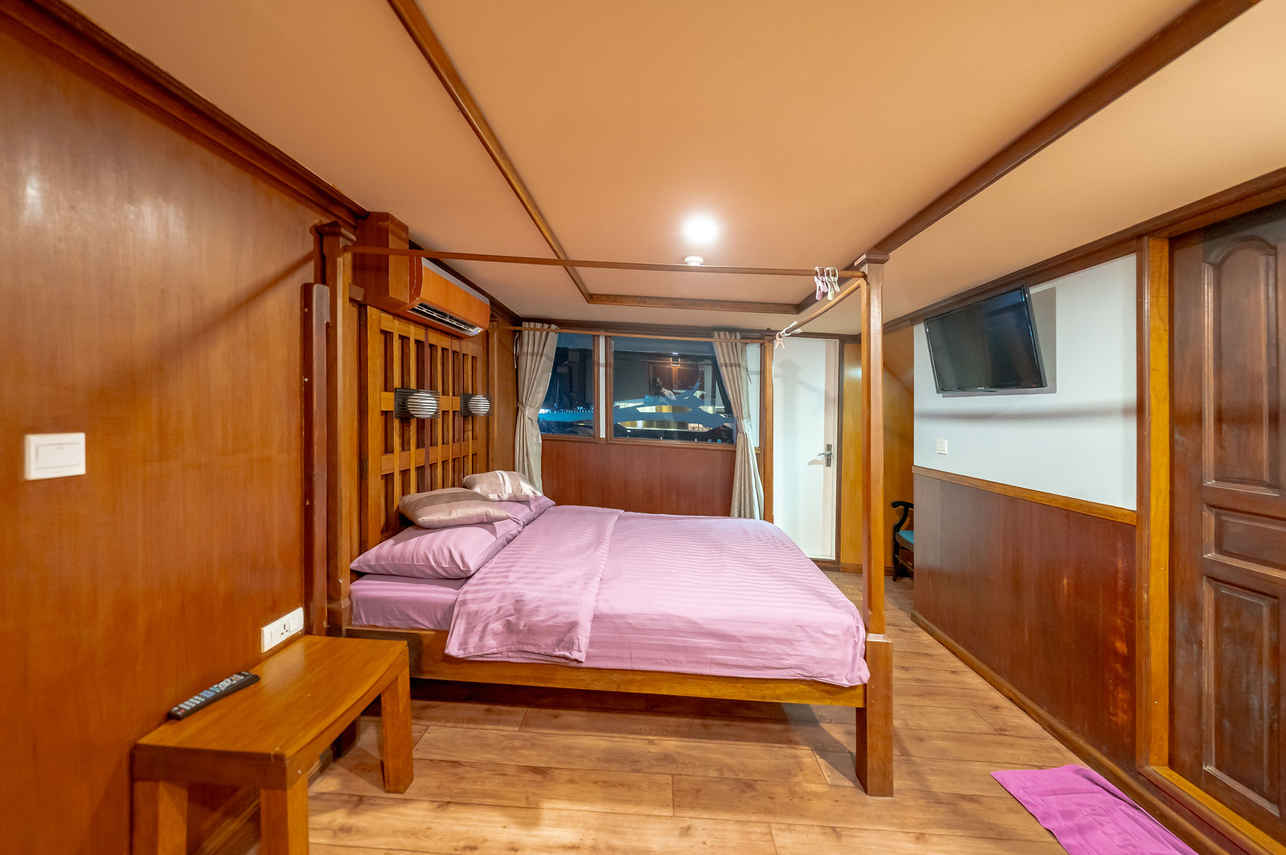 Ocean Sapphire Liveaboard