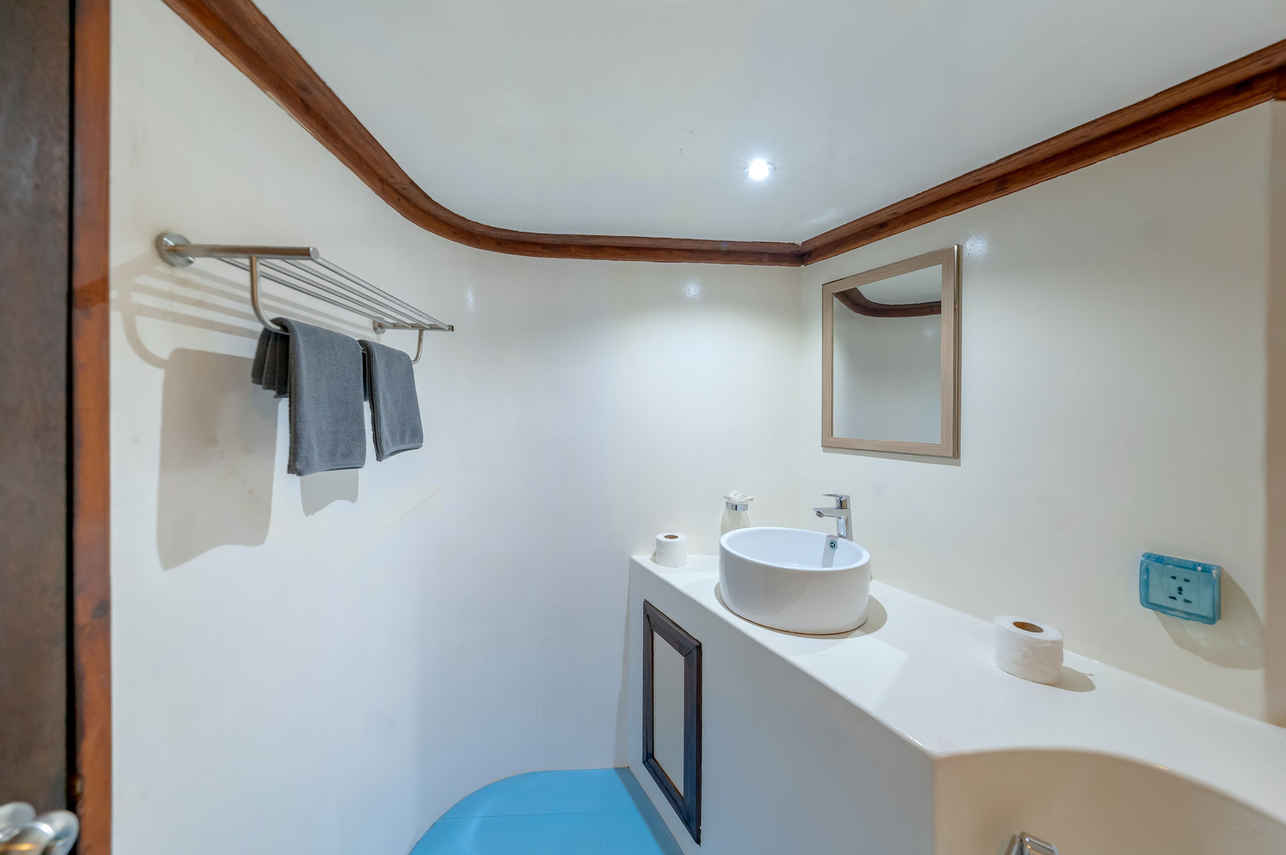 Ocean Sapphire Liveaboard