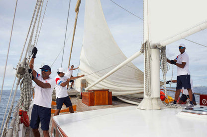 Pearl 111 Liveaboard