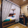 Cabin thumbnail 2