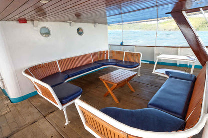 Resolute Liveaboard