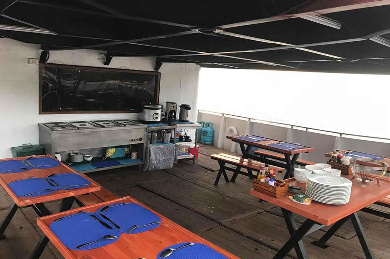 Resolute Liveaboard