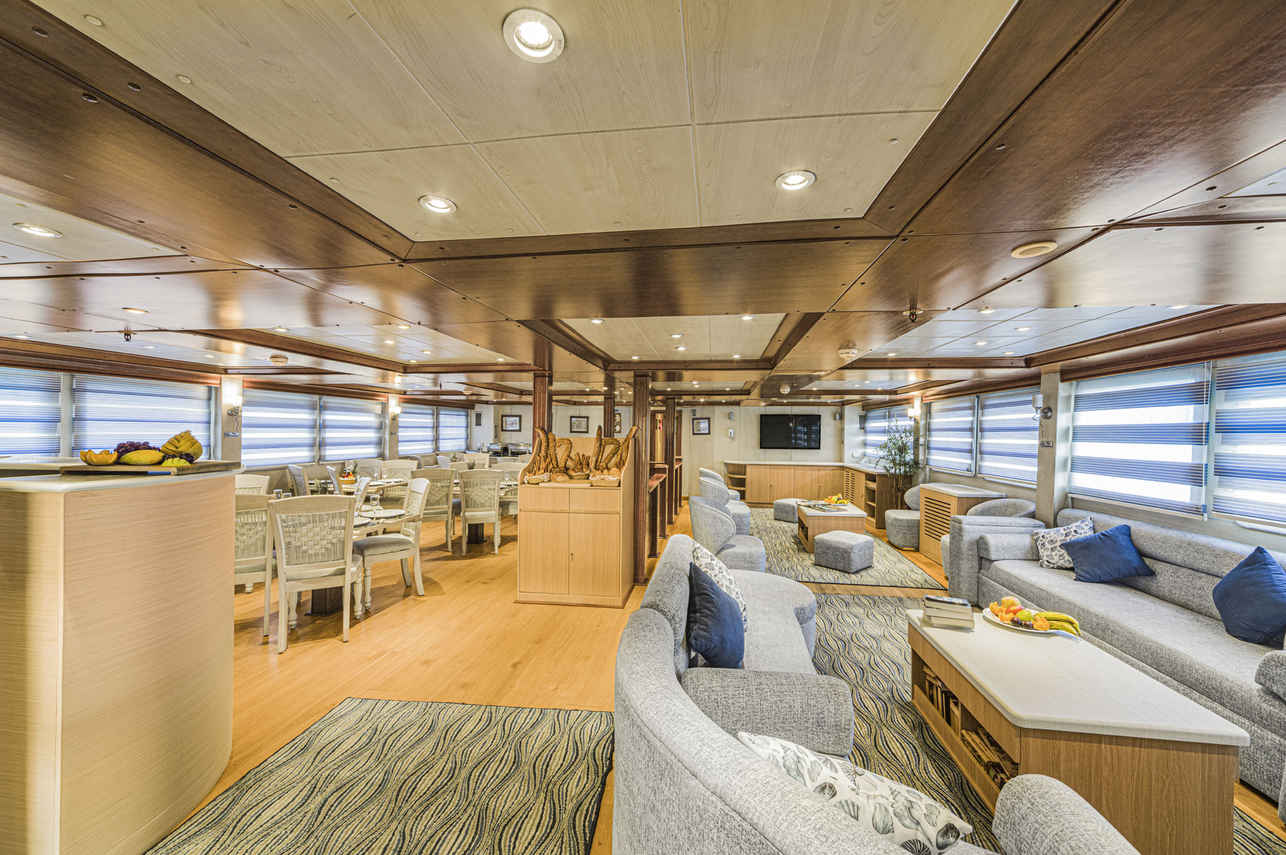 Royal Evolution Liveaboard