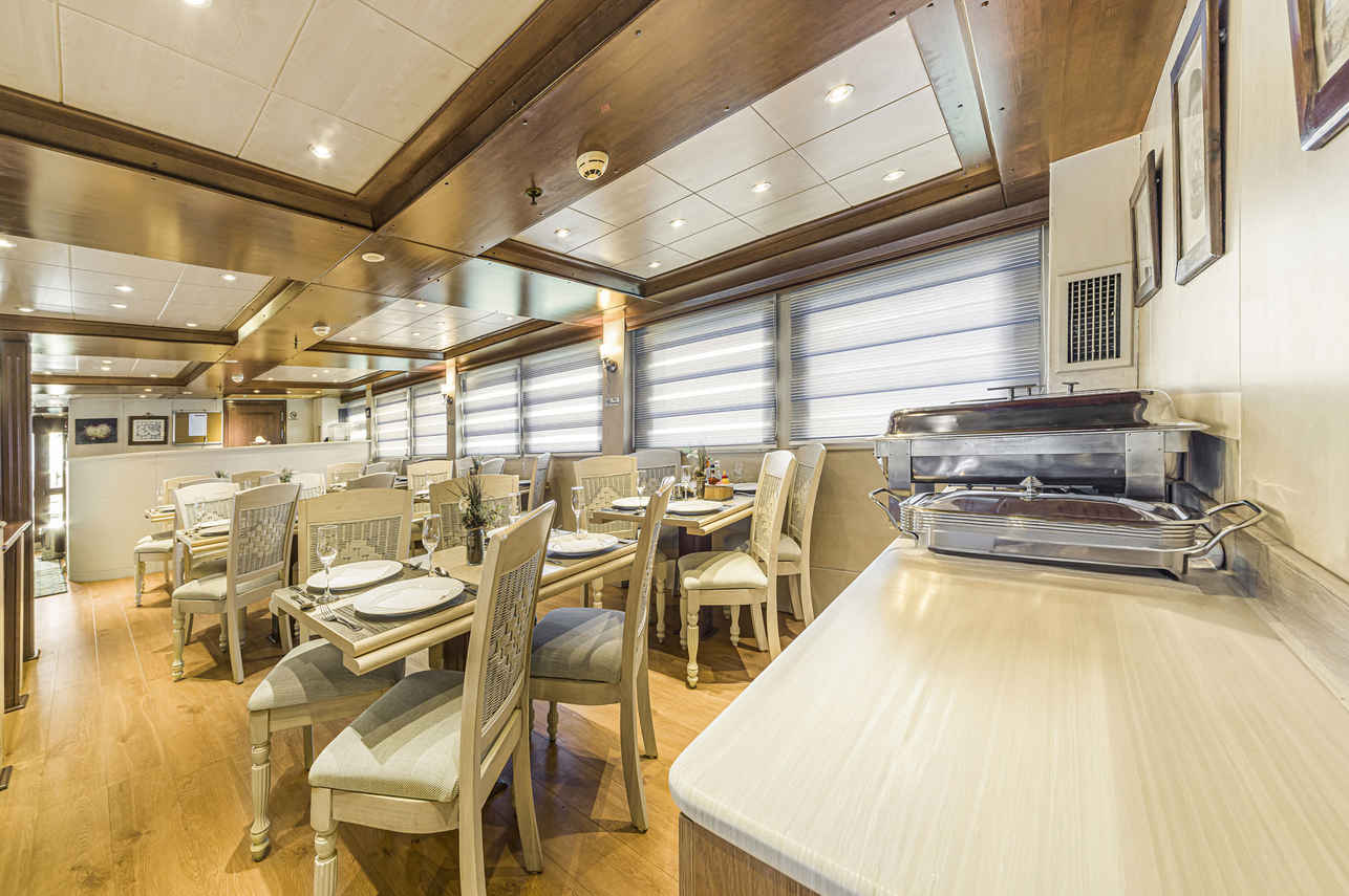 Royal Evolution Liveaboard