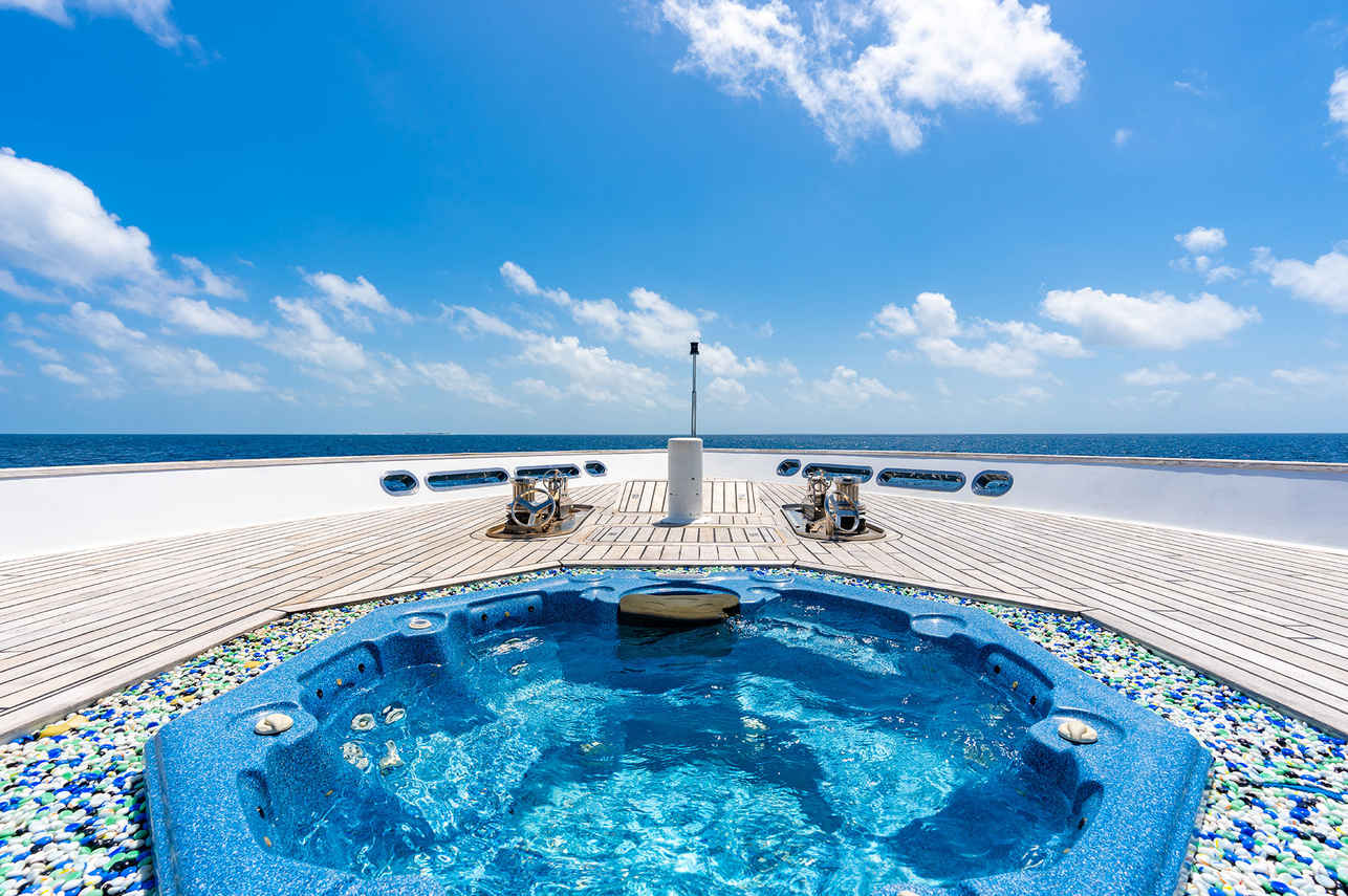 Seafari Explorer 2