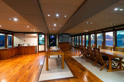 Seafari Explorer 2