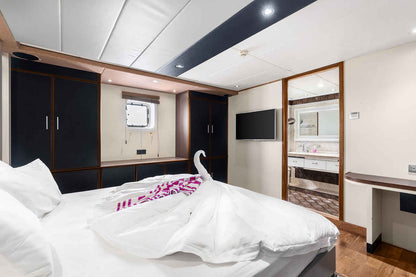 Seafari Explorer 2