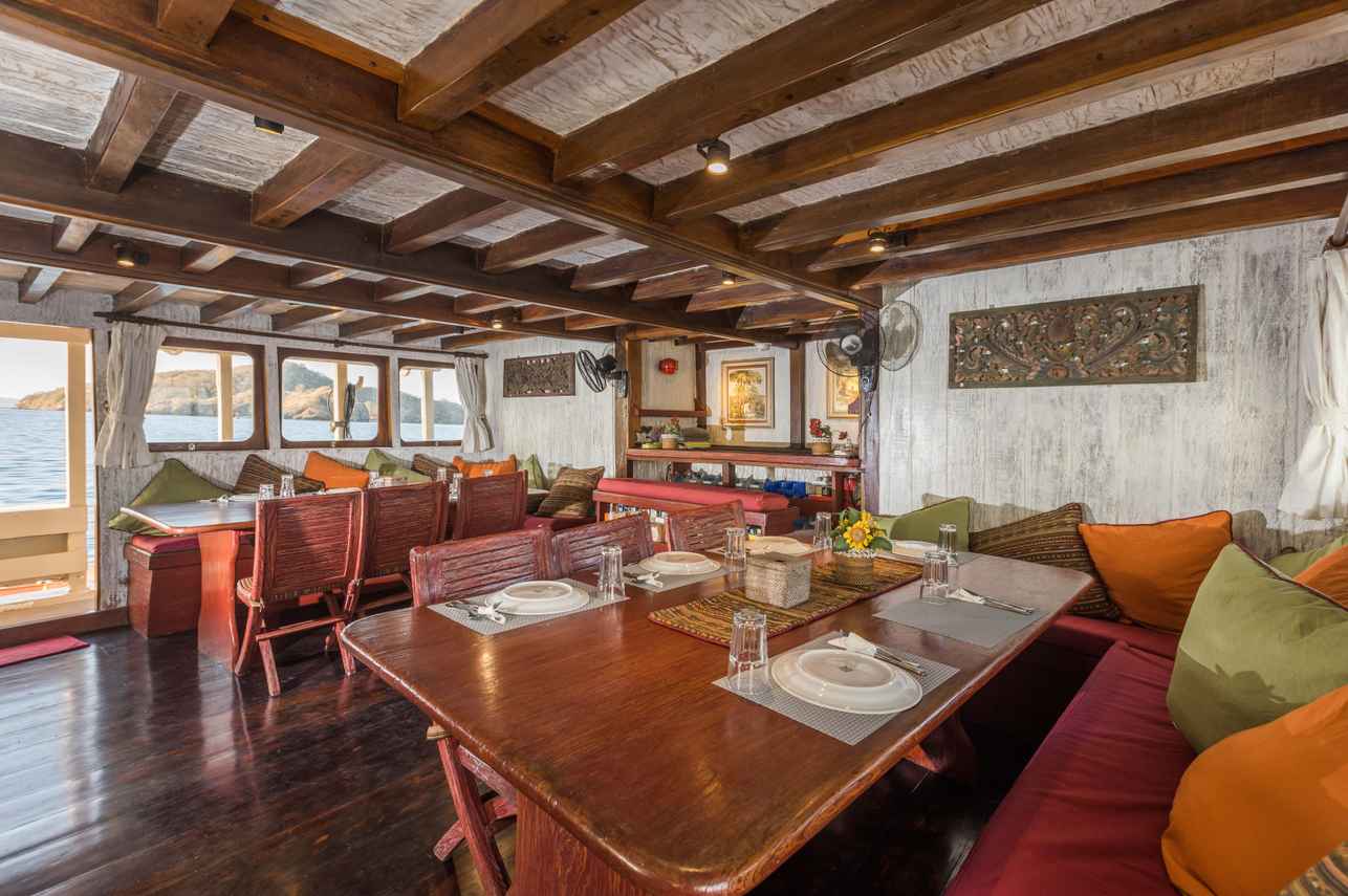 Seven Seas Liveaboard