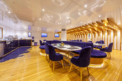 Silky Liveaboard