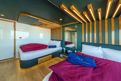 Silky Liveaboard