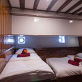 Cabin thumbnail 4