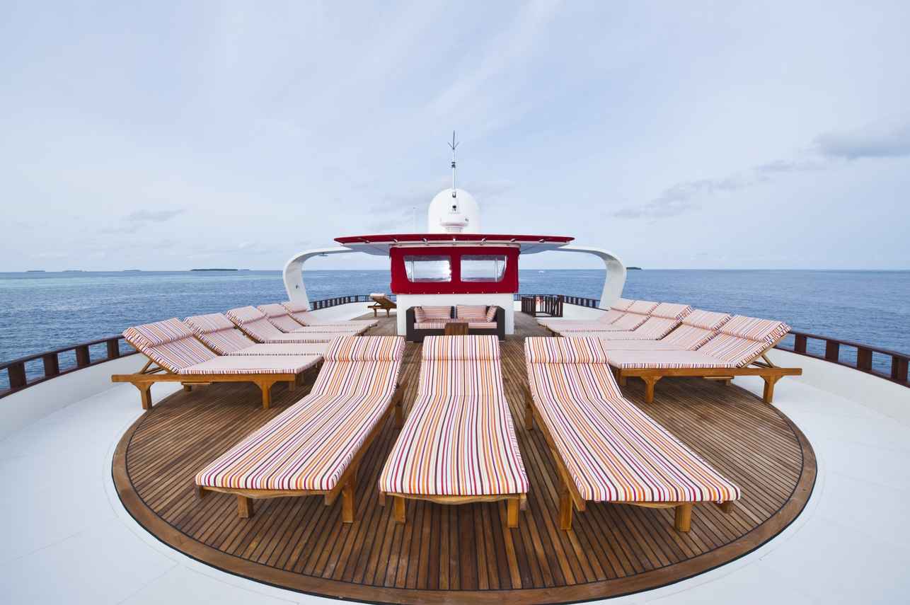 Theia Liveaboard