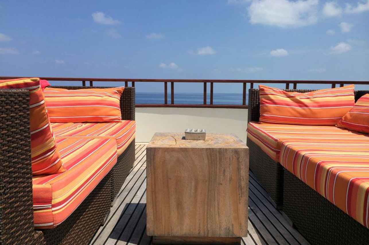 Theia Liveaboard
