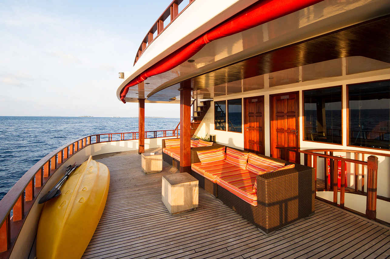 Theia Liveaboard