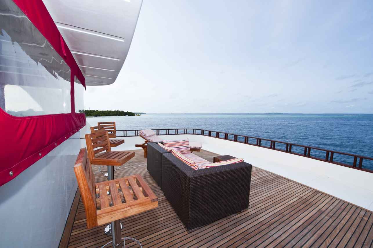 Theia Liveaboard